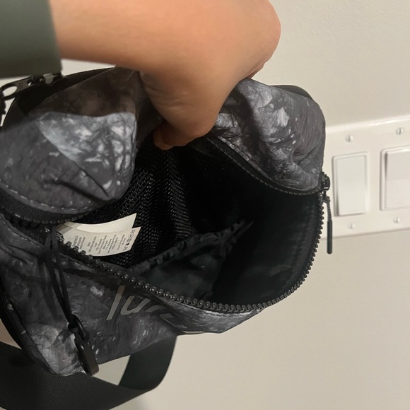 Lululemon Belt Bag - Picture 3 of 10